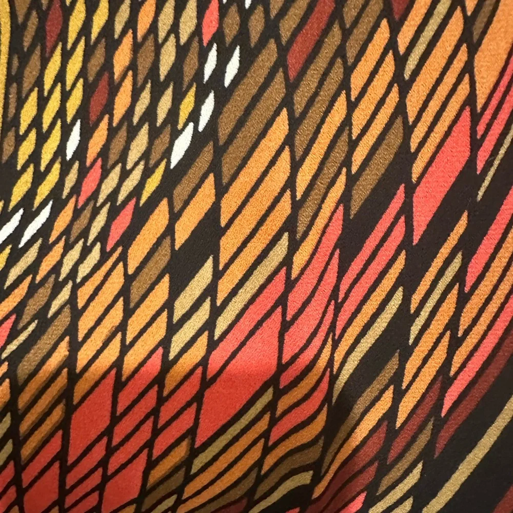 V. by Vanessa Williams Woven Geo Printed Bell Sleeve Lined Dress Size XL - Picture 4 of 8